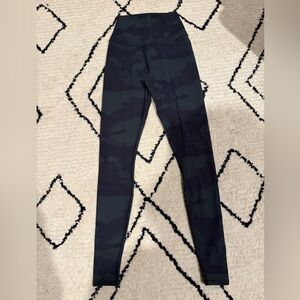 ALO camo leggings xxs